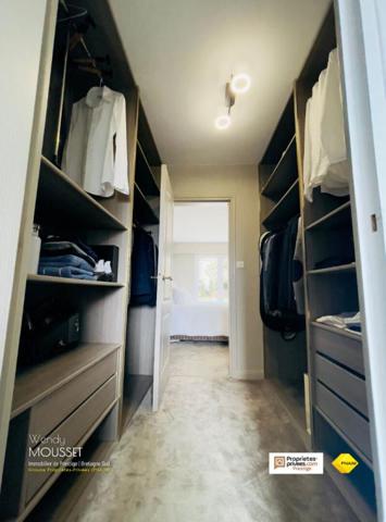 Grande demeure familiale de 285 m² avec sous-sol à quelques minutes de Vannes