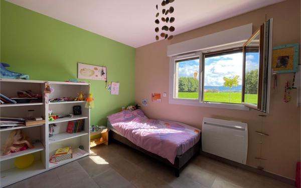 Maison à vendre    4 pièces •  Saint-Étienne-du-Bois