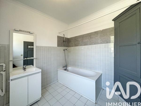 Location appartement 3 pièces 70 m² Sommières