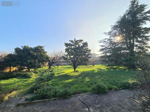 Maison à vendre à Pierrelatte dans la Drôme (26700), ref : 26060-809