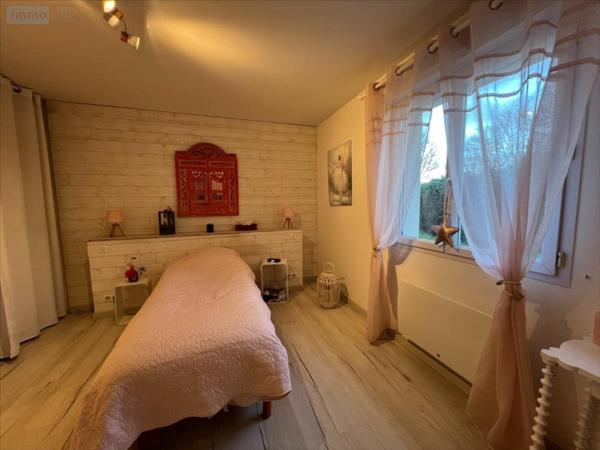 Maison à vendre à Neuville-sur-Sarthe dans la Sarthe (72190), ref : 72003-1092596