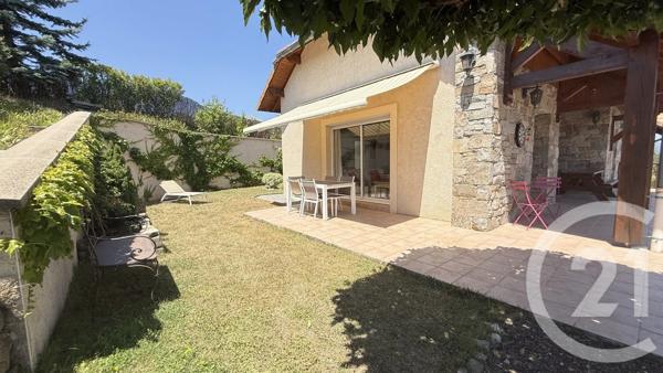 Maison à vendre  6 pièces - 161,39 m 2   PELLEAUTIER  - 05