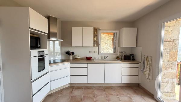 Maison à vendre  6 pièces - 161,39 m 2   PELLEAUTIER  - 05