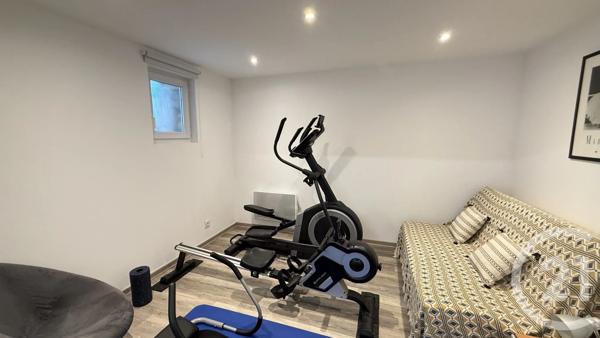Maison à vendre  6 pièces - 161,39 m 2   PELLEAUTIER  - 05