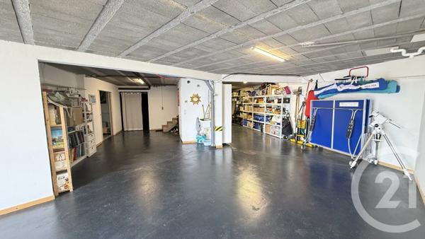 Maison à vendre  6 pièces - 161,39 m 2   PELLEAUTIER  - 05