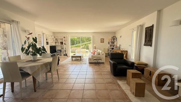Maison à vendre  6 pièces - 161,39 m 2   PELLEAUTIER  - 05