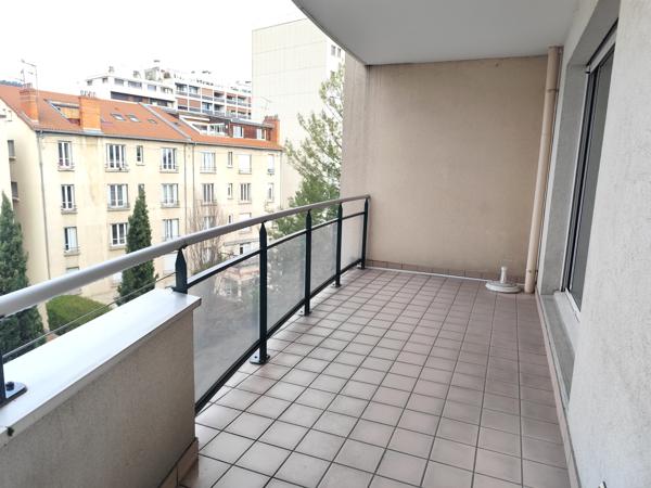 Appartement 2 pièce(s) 1 chambre(s) 56 m²