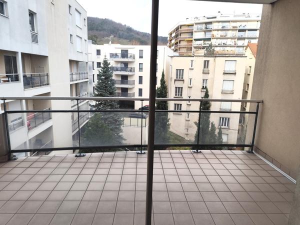 Appartement 2 pièce(s) 1 chambre(s) 56 m²