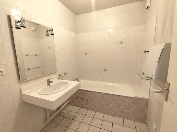 Appartement 2 pièce(s) 1 chambre(s) 56 m²