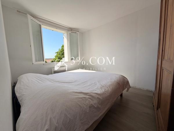 Maison
                                                                                                                                                                                                                                                                                                                        4 pièce(s)                                                                                                                                                                                                          2 chambre(s)                                                                                                                                                                                                          78  m²
