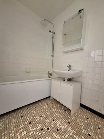 À vendre - Maison individuelle, 4 pièces située à Aigné (72650)