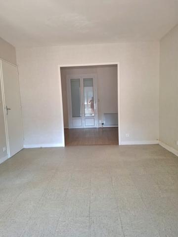 À vendre - Maison individuelle, 4 pièces située à Aigné (72650)