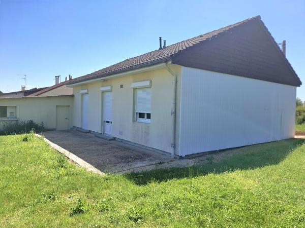 À vendre - Maison individuelle, 4 pièces située à Aigné (72650)