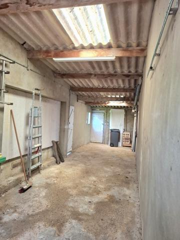 À vendre - Maison individuelle, 4 pièces située à Aigné (72650)