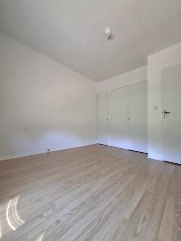 À vendre - Maison individuelle, 4 pièces située à Aigné (72650)