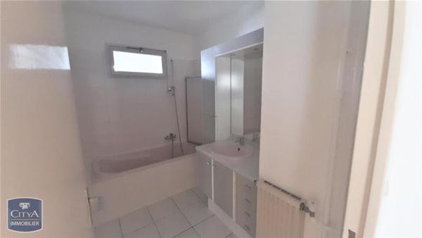 Appartement à louer 3 pièces 73.2m²