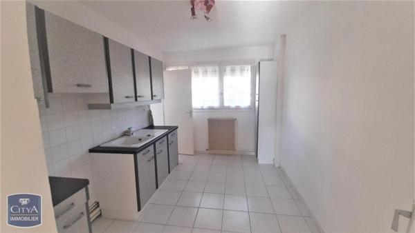 Appartement à louer 3 pièces 73.2m²