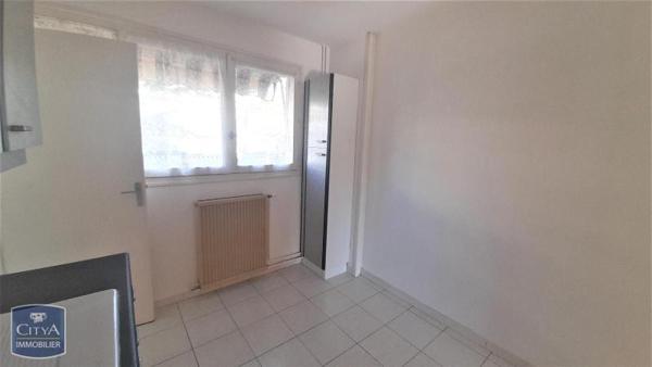 Appartement à louer 3 pièces 73.2m²