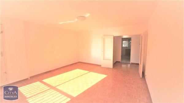 Appartement à louer 3 pièces 73.2m²