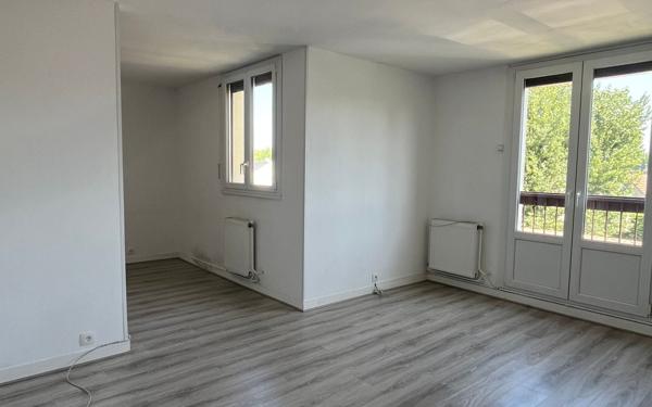 Appartement à louer    3 pièces • 61,85 m2 Palaiseau