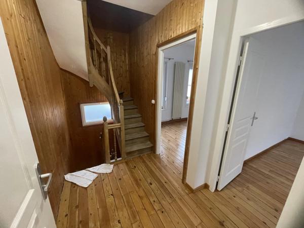Location Maison 4 pièces 93 m2 à Saint-Quentin