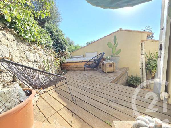 Maison à vendre  5 pièces - 123 m 2   OLLIOULES  - 83