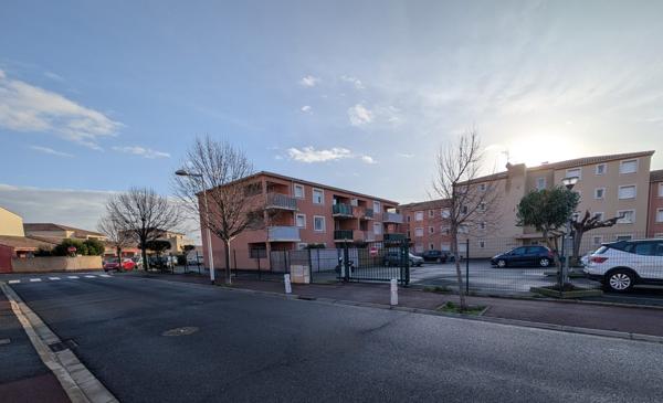 Appartement T2 avec balcon et parking