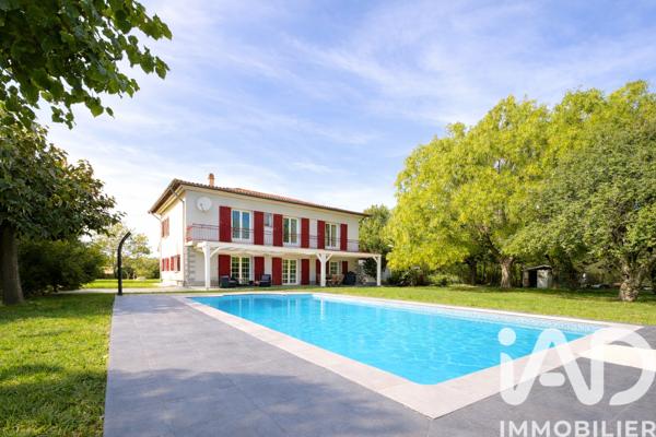 Maison à vendre 7 pièces 210 m² Tournefeuille