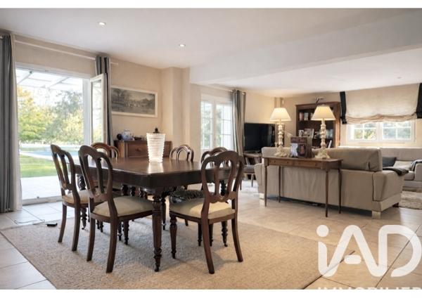 Maison à vendre 7 pièces 210 m² Tournefeuille