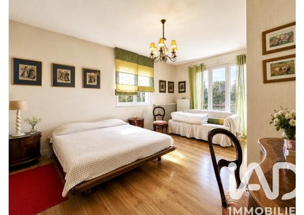 Maison à vendre 7 pièces 210 m² Tournefeuille