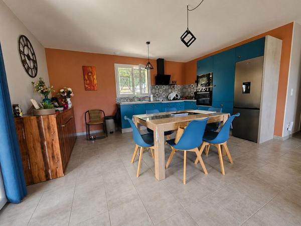 Maison neuve climatisée au calme