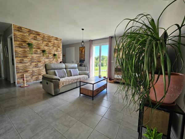 Maison neuve climatisée au calme