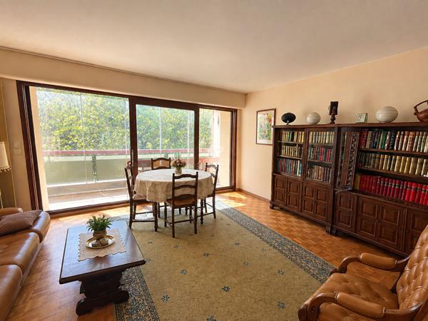 CHAVILLE- La pointe - Agréable 3 pièces avec balcon loggia. 399 000 € **  - Référence  756-C