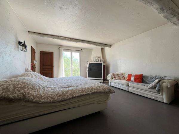 PEGOMAS VILLA INDIVIDUELLE 6 PIECES 215 M2 AVEC PISCINE TERRAIN 1025 M2