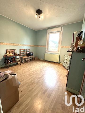 Maison traditionnelle 8 pièces de 120 m² à Camblain-Châtelain (62470)