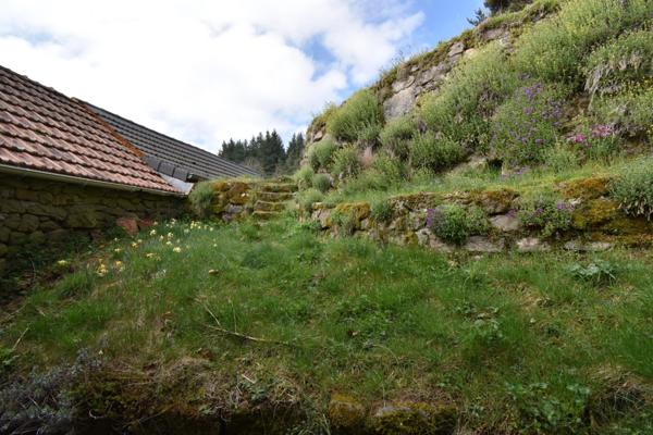 Maison à louer 5 pièces SAINT AGREVE (07)