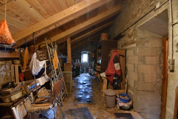 Maison à louer 5 pièces SAINT AGREVE (07)