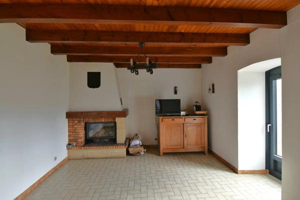 Maison à louer 5 pièces SAINT AGREVE (07)