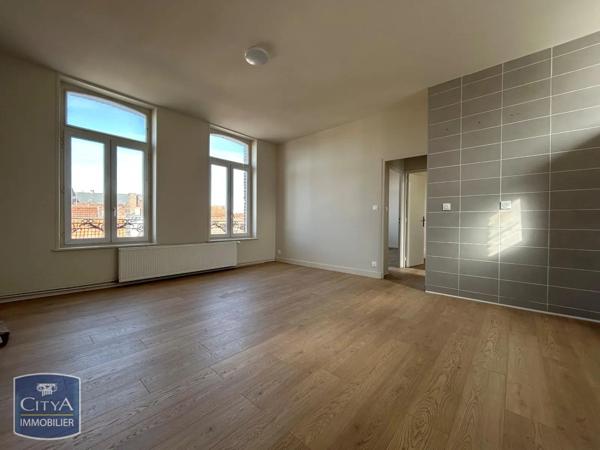 Appartement à louer 2 pièces 63.05m² Cambrai (59400)