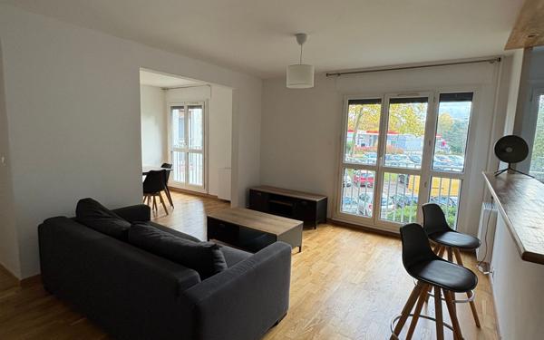 Appartement à louer    3 pièces • 61 m2 Les Ulis