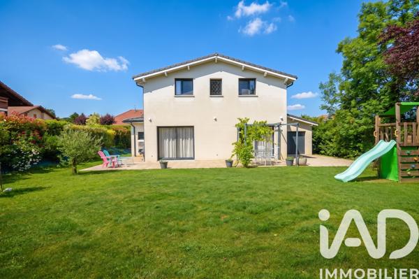 Maison à vendre 6 pièces 125 m² Gex