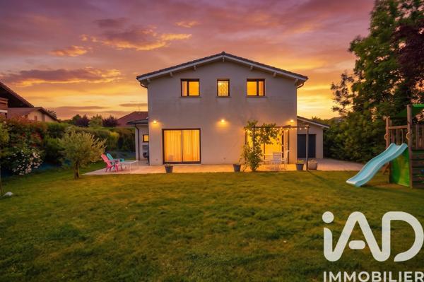 Maison à vendre 6 pièces 125 m² Gex