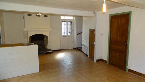MAISON DE VILLAGE A CONQUES AVEC 1 CHAMBRE ET 1 BUREAU