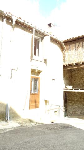 MAISON DE VILLAGE A CONQUES AVEC 1 CHAMBRE ET 1 BUREAU