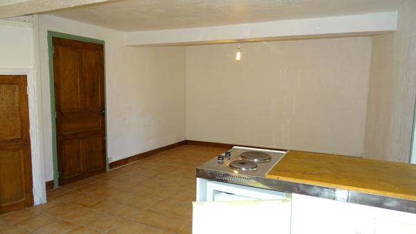 MAISON DE VILLAGE A CONQUES AVEC 1 CHAMBRE ET 1 BUREAU