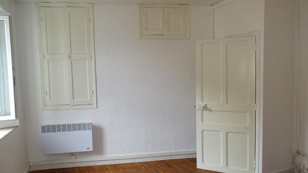 MAISON DE VILLAGE A CONQUES AVEC 1 CHAMBRE ET 1 BUREAU