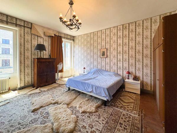 Maison ancienne - Sarlat-la-caneda Ensemble en pierre à rénover sur 12 676 m2