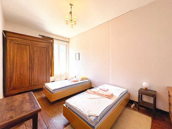 Maison ancienne - Sarlat-la-caneda Ensemble en pierre à rénover sur 12 676 m2