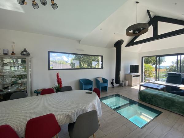 Propriété MODERNE vue sur le Golfe du Morbihan à vendre