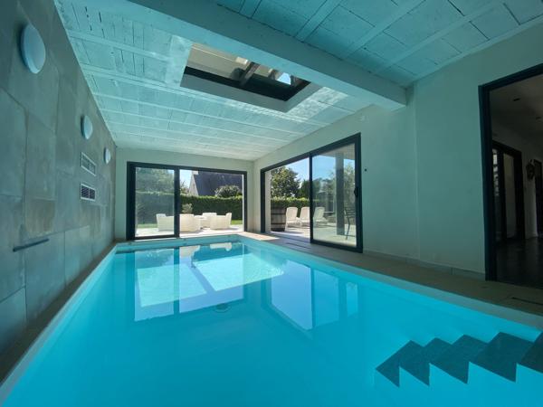 Propriété MODERNE vue sur le Golfe du Morbihan à vendre
